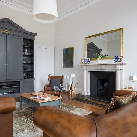 Magnificent Georgian 3-Bedroom Apartment In New Town Edimburgo Exterior foto